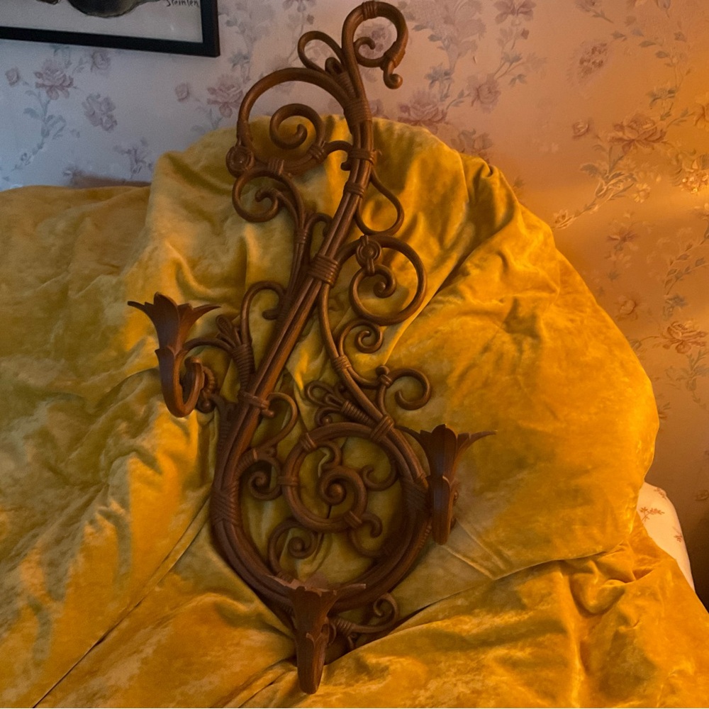 Large Syrocco candle holder